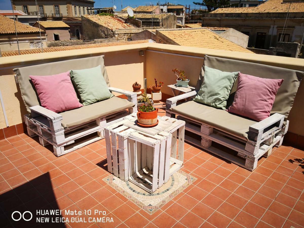 Bed and Breakfast La Terrazza Sul Vicolo Syrakus Exterior foto